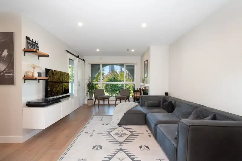 101 1166 W 6TH AVENUE - photo 3 of 30