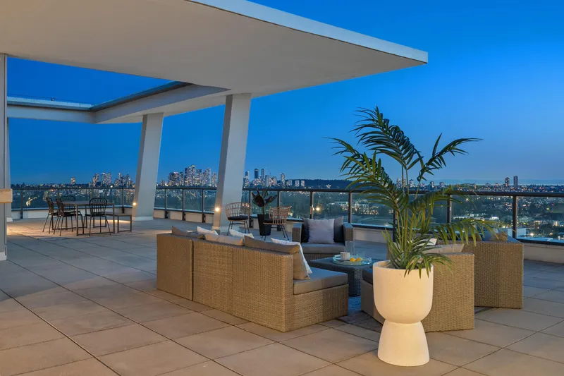 4402 4720 LOUGHEED HIGHWAY - photo 4 of 25