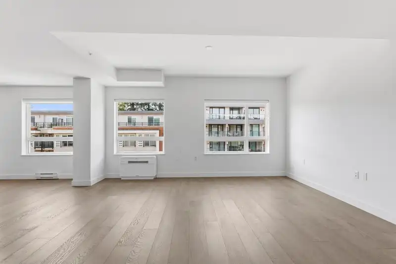 307 3590 W 39TH AVENUE - photo 3 of 36