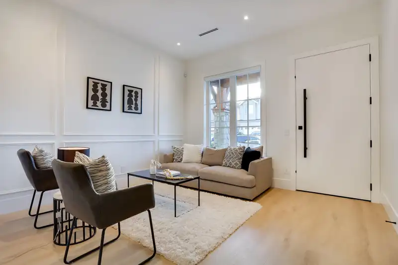 7522 205A STREET - photo 3 of 40