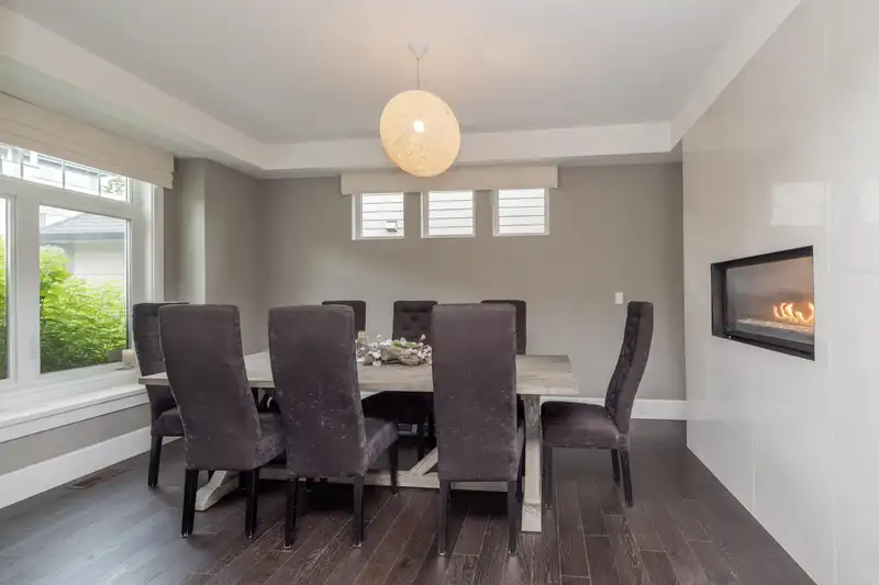 7 24455 61 AVENUE - photo 2 of 40