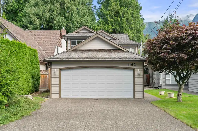 1162 CANYON BOULEVARD - photo 2 of 37