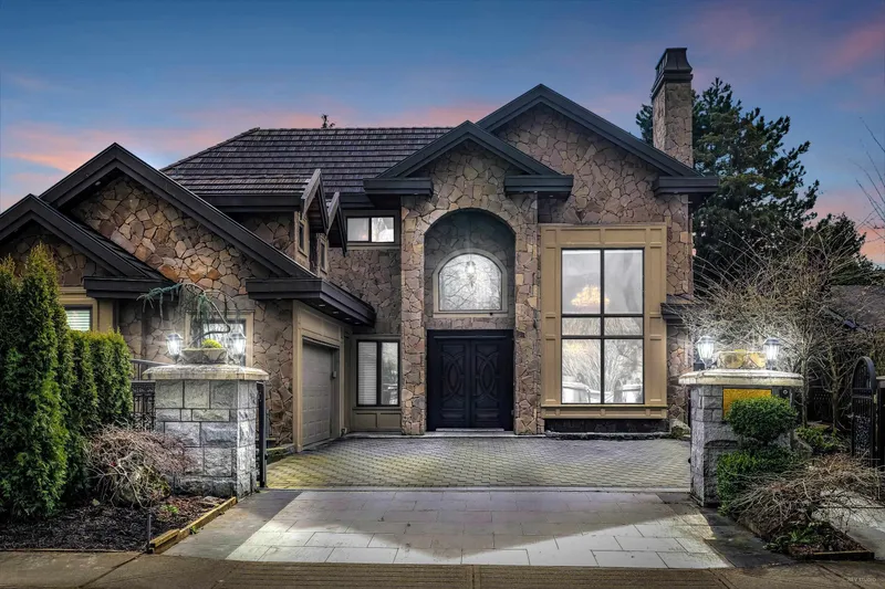 8560 RYAN ROAD - photo 2 of 25