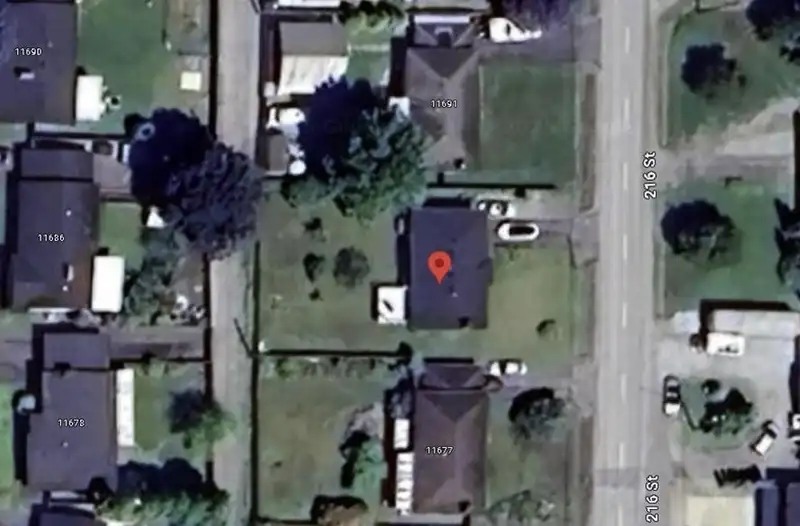 11685 216 STREET - photo 2 of 2