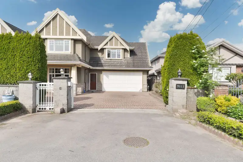7611 MCCALLAN ROAD - photo 3 of 40