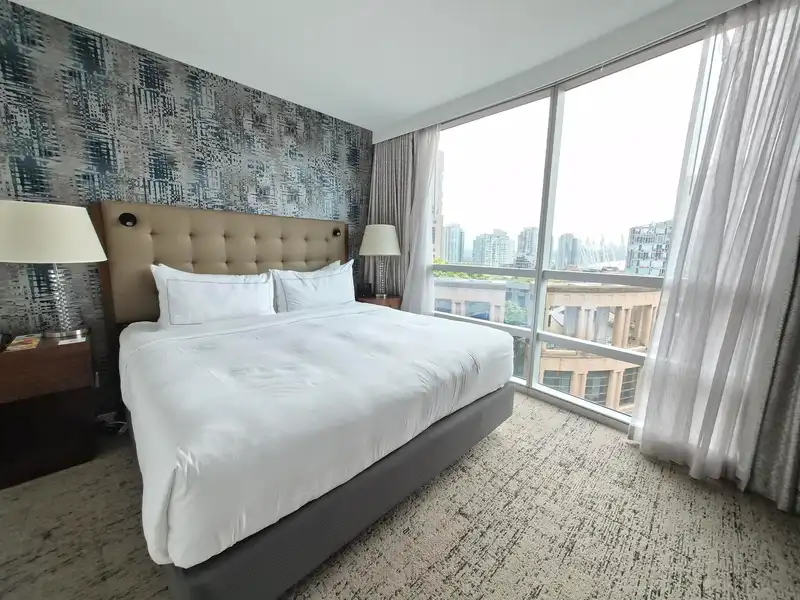 1800 433 ROBSON STREET - photo 3 of 31
