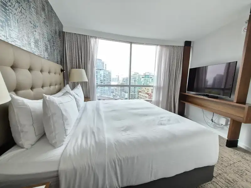 1800 433 ROBSON STREET - photo 4 of 31