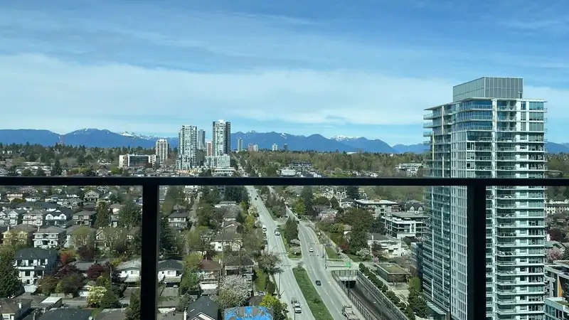 2004 8189 CAMBIE STREET - photo 1 of 14