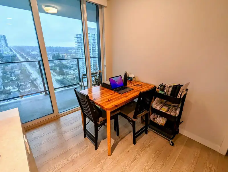 2004 8189 CAMBIE STREET - photo 4 of 14
