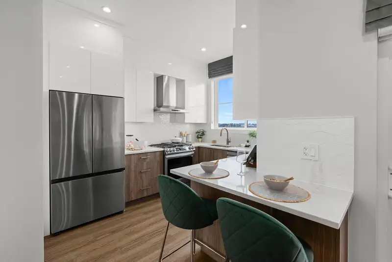 16 6035 141 STREET - photo 1 of 32