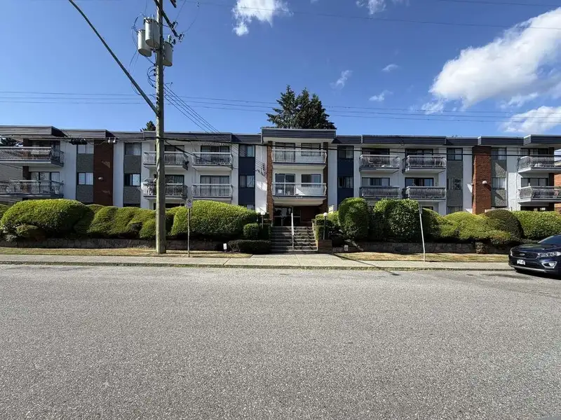 208 1045 HOWIE AVENUE - photo 1 of 14
