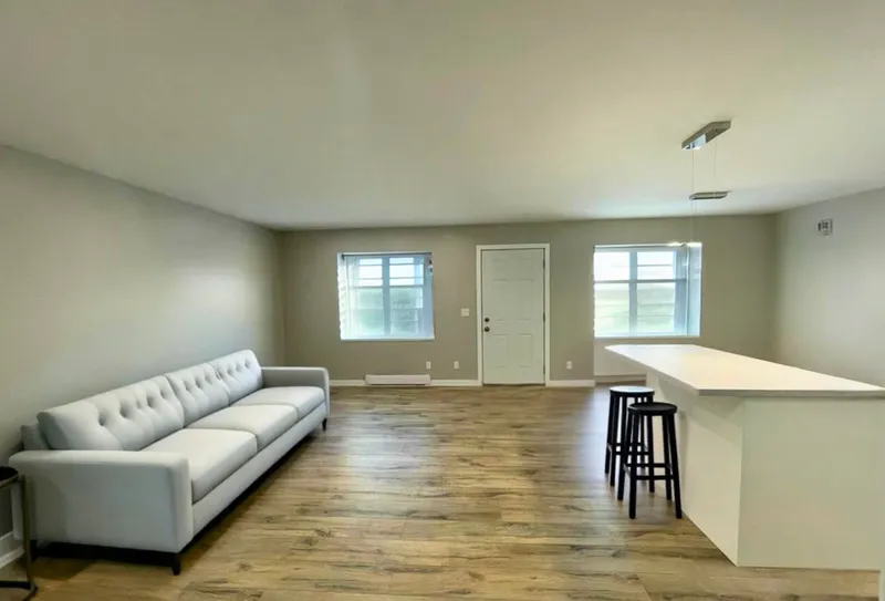 32565 GEORGE FERGUSON WAY - photo 4 of 7