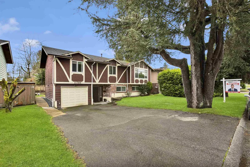 11780 85A AVENUE - photo 1 of 25