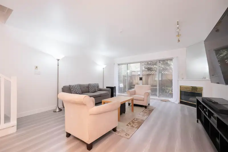 3371 FIELDSTONE AVENUE - photo 3 of 23