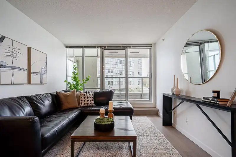 203 13688 100 AVENUE - photo 1 of 29