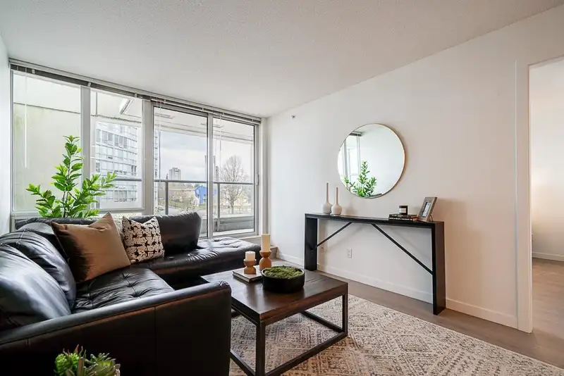 203 13688 100 AVENUE - photo 3 of 29