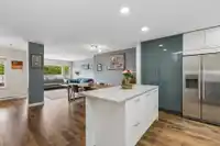 7 240 E KEITH ROAD - thumbnail 21