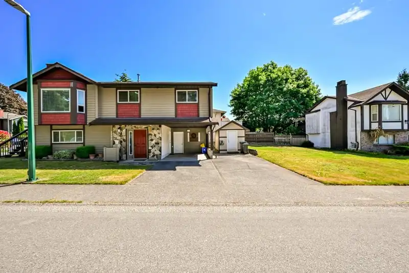 1173 INLET STREET - photo 2 of 33