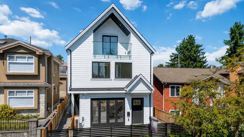 1 3271 E GEORGIA STREET - photo 2 of 30