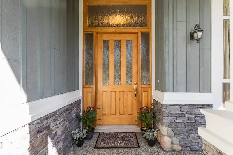 13332 MCCAULEY CRESCENT - photo 2 of 40