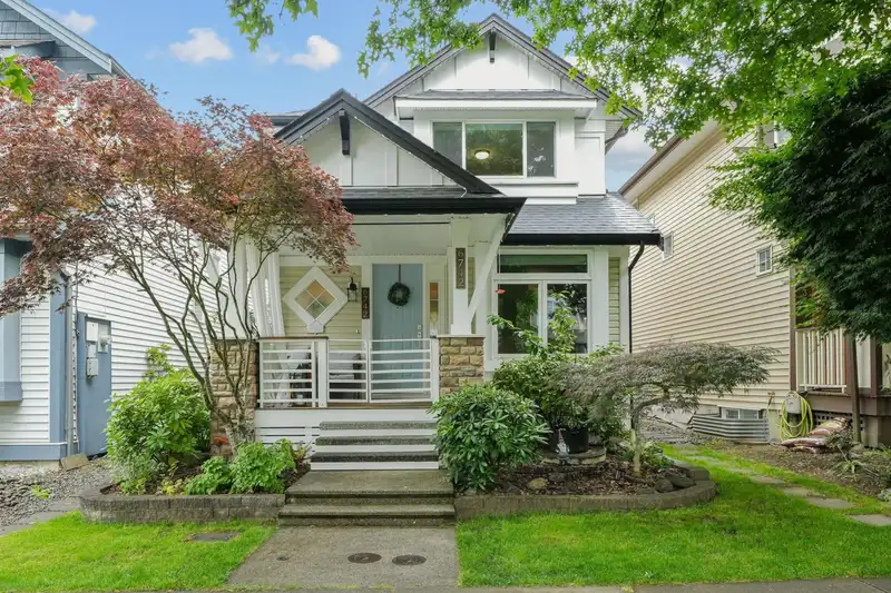 6742 185 STREET - photo 1 of 37