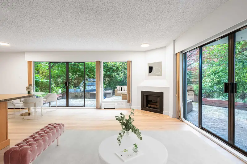 102 747 17TH STREET - photo 1 of 18