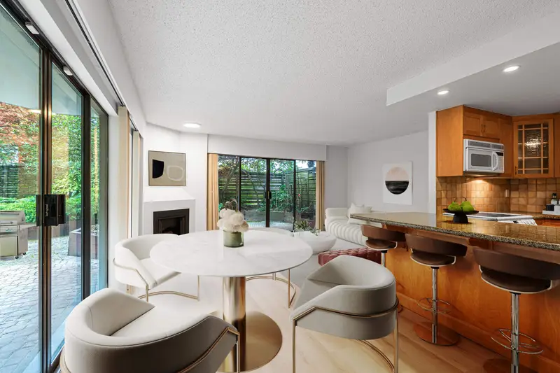 102 747 17TH STREET - photo 4 of 18