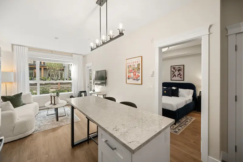 A534 8233 208B STREET STREET - photo 4 of 16