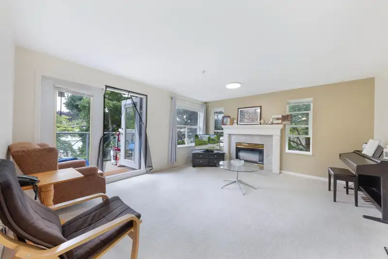 201 3770 THURSTON STREET - photo 3 of 20