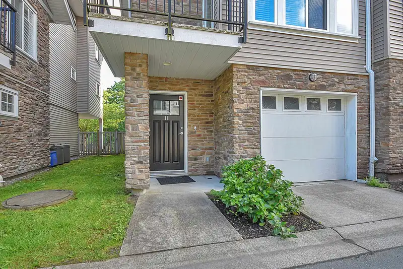 11 13864 HYLAND ROAD - photo 1 of 31