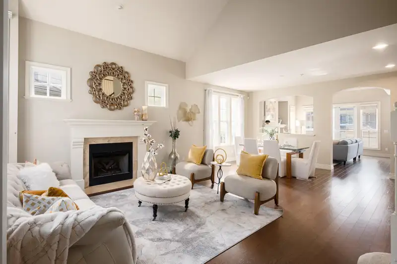 6380 LARKIN DRIVE - photo 2 of 40