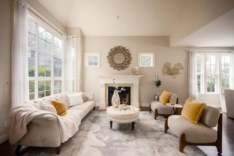 6380 LARKIN DRIVE - photo 3 of 40