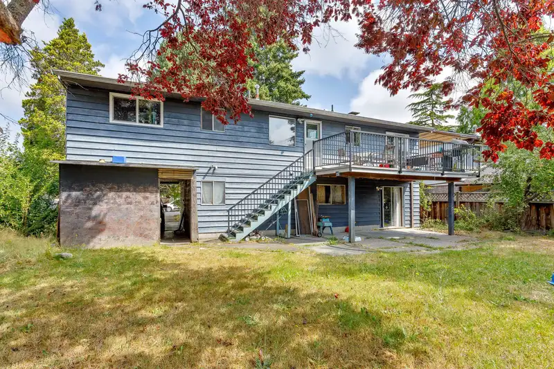 4582 45A AVENUE - photo 1 of 30