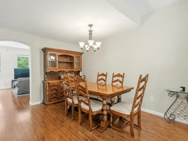 76 7501 CUMBERLAND STREET - photo 4 of 19