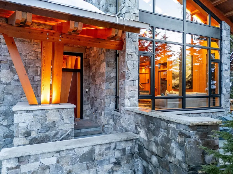 4961 HORSTMAN LANE - photo 4 of 25