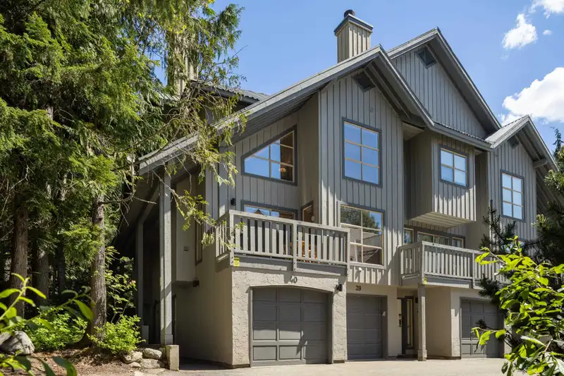 40 4737 SPEARHEAD DRIVE - photo 1 of 28