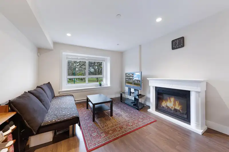 6030 PRINCE EDWARD STREET - photo 2 of 23