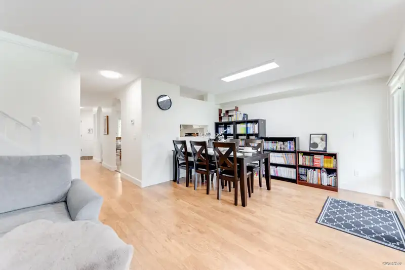 65 9045 WALNUT GROVE DRIVE - photo 4 of 29