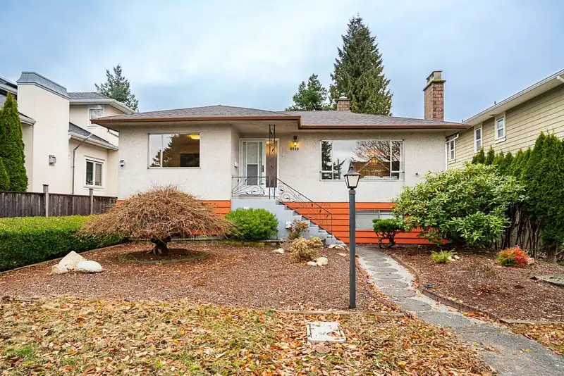 6779 ELWELL STREET - photo 4 of 33