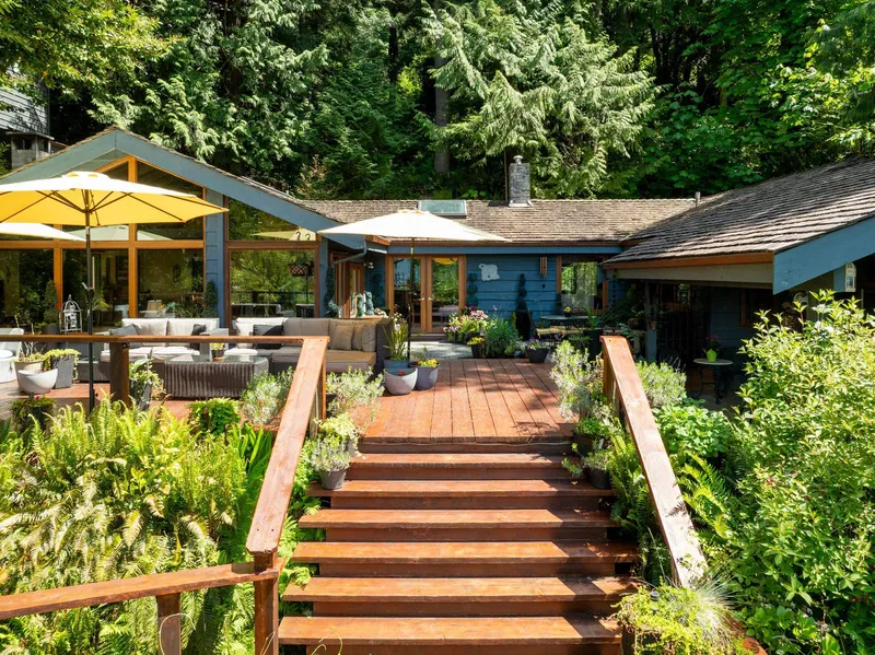 315 BAYVIEW ROAD - photo 2 of 25