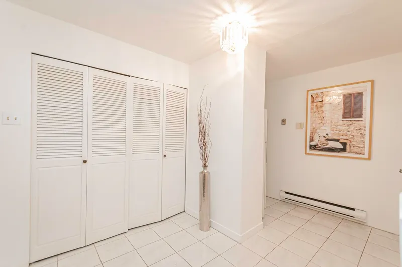 7111 CAVELIER COURT - photo 2 of 25