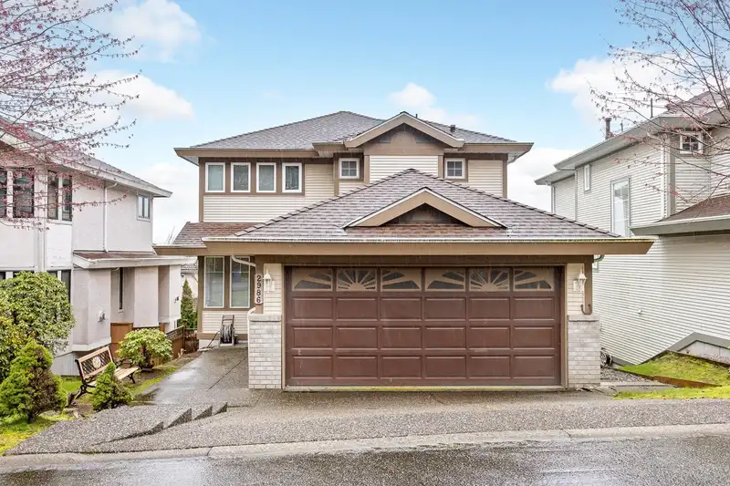 2986 PINETREE CLOSE - photo 2 of 32