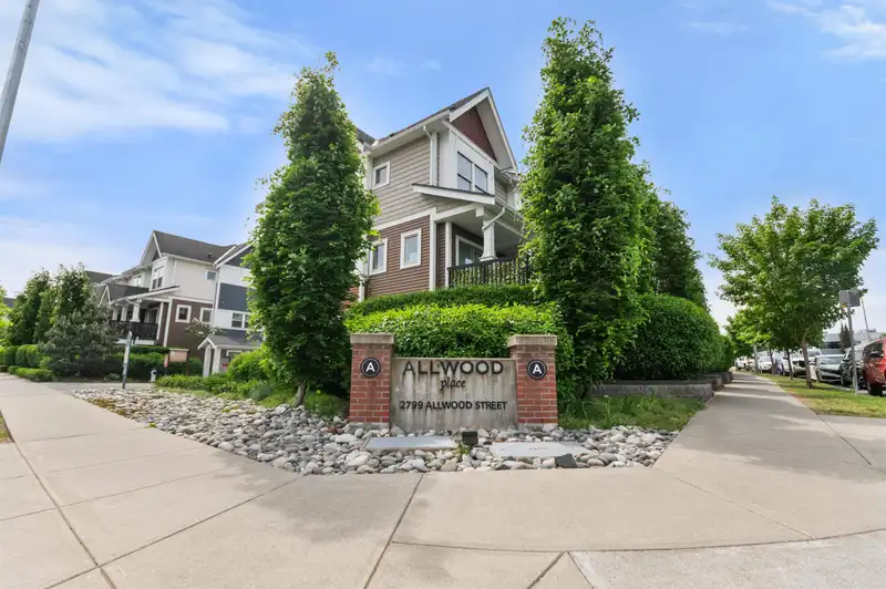 24 2799 ALLWOOD STREET - photo 1 of 34