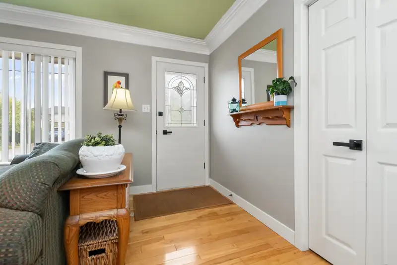 2339 ALDER STREET - photo 3 of 39