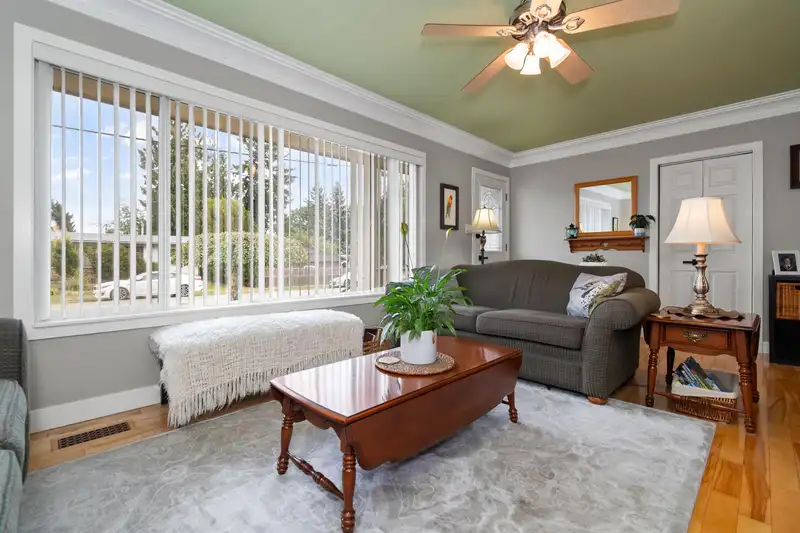 2339 ALDER STREET - photo 4 of 39