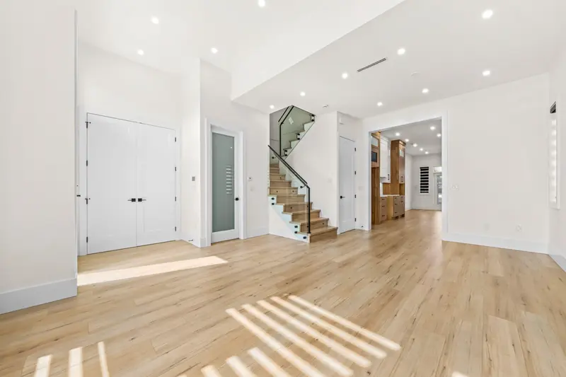 7633 ROSEWOOD STREET - photo 4 of 25