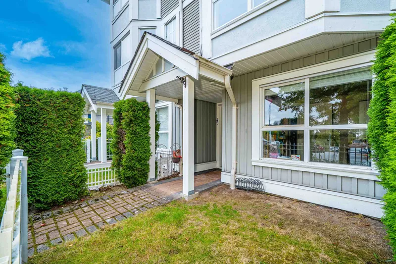 45 7370 STRIDE AVENUE - photo 3 of 23