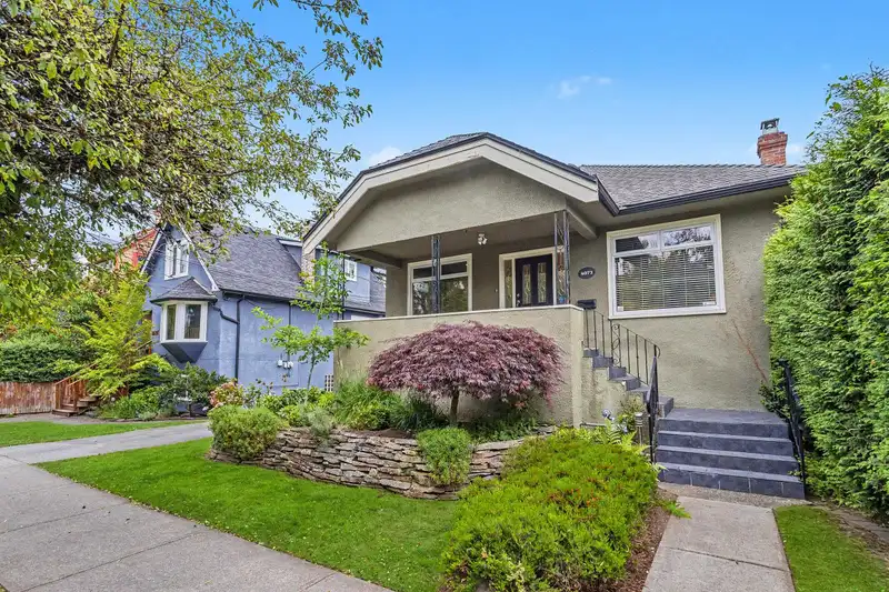 4072 ONTARIO STREET - photo 1 of 32