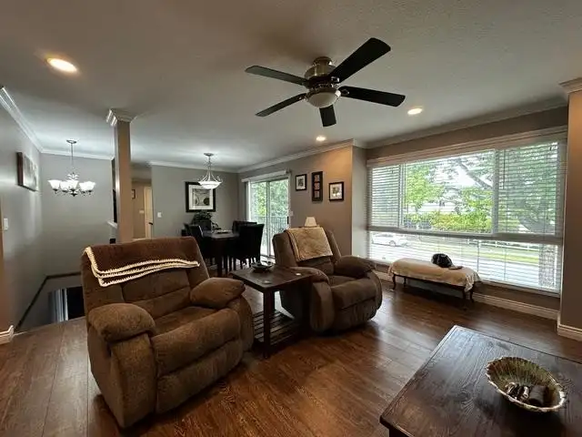 17278 62A AVENUE - photo 2 of 14