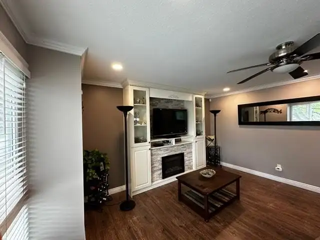 17278 62A AVENUE - photo 4 of 14